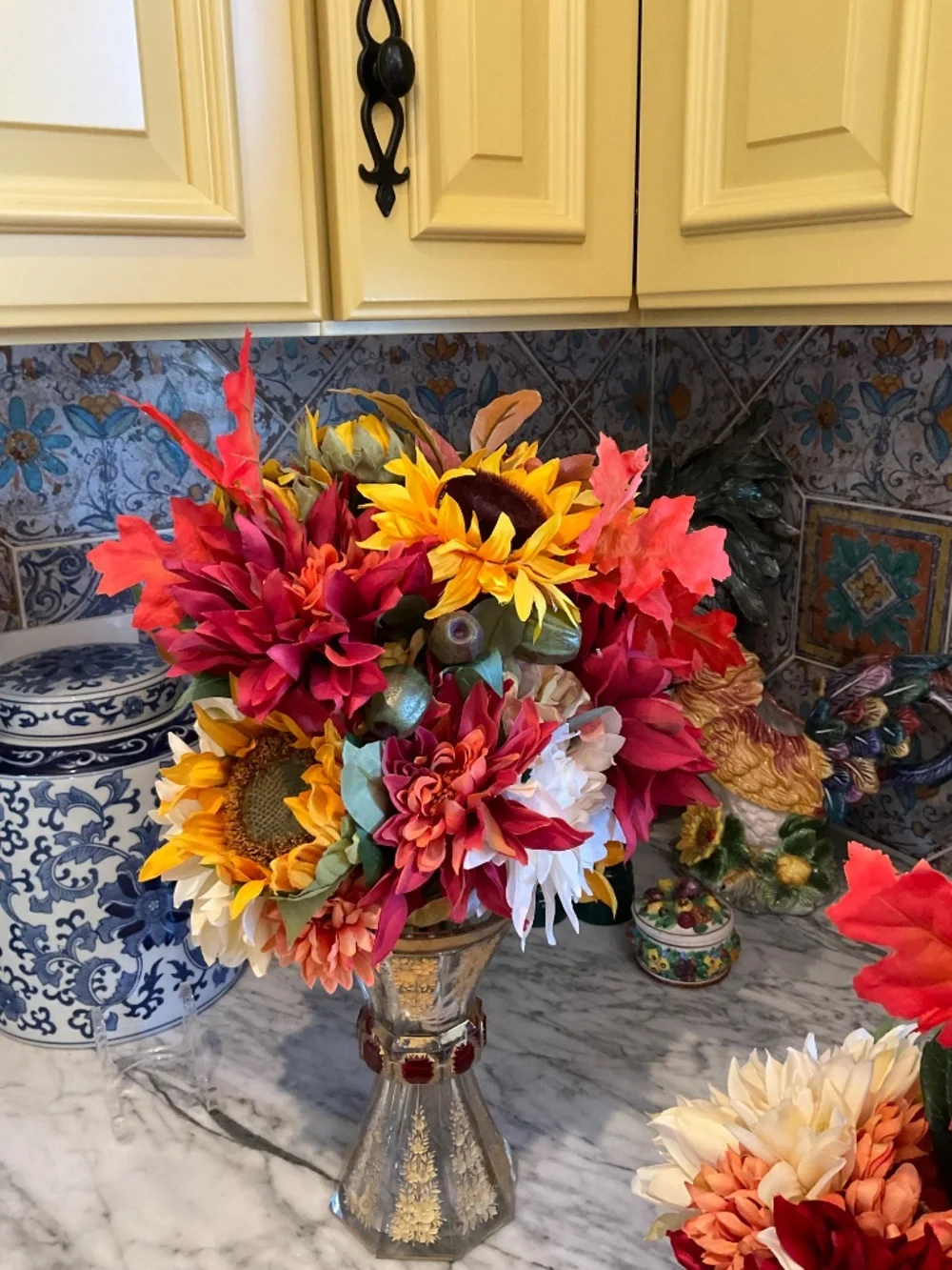 Set of 6 fall faux floral boquets in various sizes ( vases NOT included)